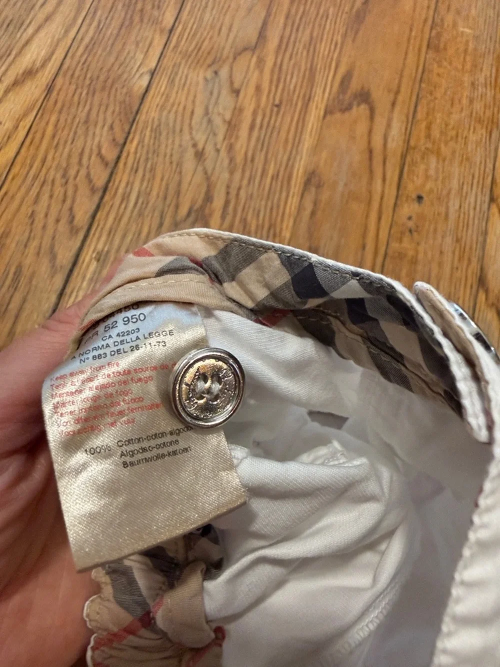 Burberry baby White Cargo Shorts with Check Trim size 6m cotton unisex